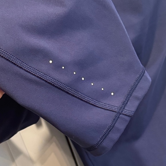 Athleta Rainier Tight in Navy Blue - Picture 7 of 8